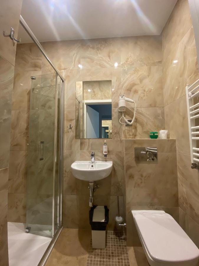 Hotel Ajax Janki Εξωτερικό φωτογραφία