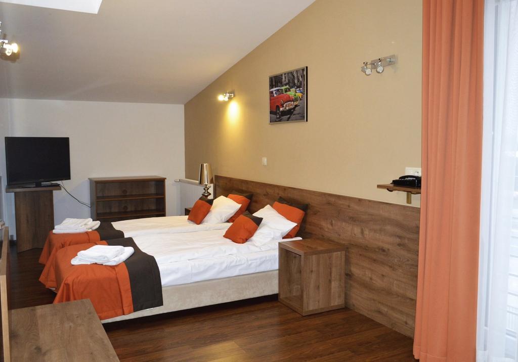 Hotel Ajax Janki Δωμάτιο φωτογραφία
